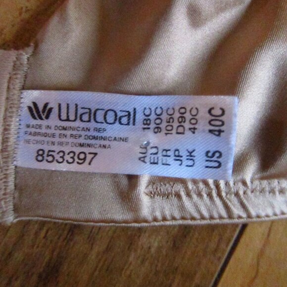Wacoal Beige Inner Sheen T-Shirt Underwire Bra size 40C - Picture 5 of 5